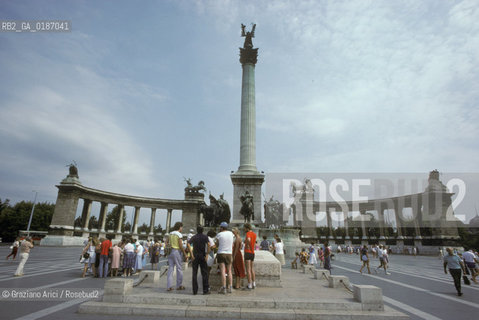 ( UNGHERIA  ) BUDAPEST : MONUMENTO AL MILLENNIO  © 2000 Graziano Arici/Rosebud2 / GEO