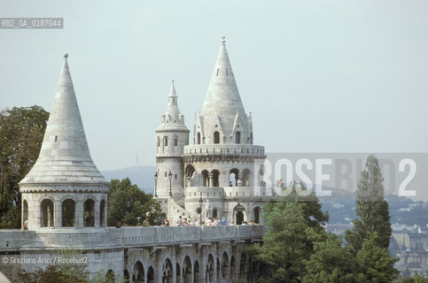 ( UNGHERIA  ) BUDAPEST : BUDA IL BASTIONE DEI PESCATORI  © 2000 Graziano Arici/Rosebud2 / GEO