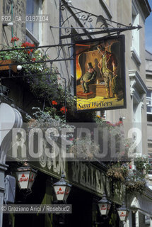 ( GRAN BRETAGNA  ) BATH :UN PUB  © 1990 Graziano Arici/Rosebud2 / GEO / AVON / INSEGNA