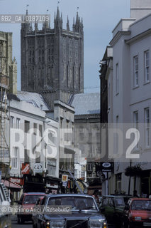 ( GRAN BRETAGNA  ) BATH : STRADA E ABBEY CHURCH   © 1990 Graziano Arici/Rosebud2 / GEO / AVON