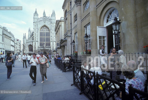 ( GRAN BRETAGNA  ) BATH : STRADA E ABBEY CHURCH   © 1990 Graziano Arici/Rosebud2 / GEO / AVON