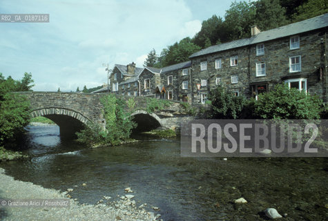 ( GRAN BRETAGNA  ) BEDDGELERT : IL TORRENTE   © 1990 Graziano Arici/Rosebud2 / GEO / GALLES