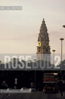 ( GRAN BRETAGNA  ) CAERNARFON :  LA TORRE DELLA CITY HALL   © 1990 Graziano Arici/Rosebud2 / GEO / GALLES