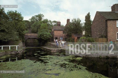 ( GRAN BRETAGNA  )  IRONBRIDGE  : ANTICHI FORNI SUL FIUME SEVERN  © 1990 Graziano Arici/Rosebud2 / GEO / SHROPSHIRE /  ARCHEOLOGIA INDUSTRALE