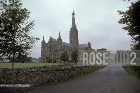 ( GRAN BRETAGNA  )  SALISBURY  : LA CATTEDRALE  © 1990 Graziano Arici/Rosebud2 / GEO / WILTSHIRE