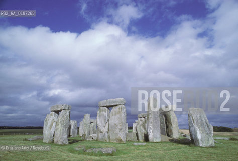 ( GRAN BRETAGNA  )  SITO ARCHEOLOGICO DI STONEHENGE    © 1990 Graziano Arici/Rosebud2 / GEO / WILTSHIRE / MONUMENTO MEGALITICO / CERCHIO DI PIETRE