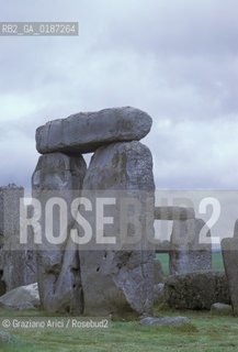 ( GRAN BRETAGNA  )  SITO ARCHEOLOGICO DI STONEHENGE    © 1990 Graziano Arici/Rosebud2 / GEO / WILTSHIRE / MONUMENTO MEGALITICO / CERCHIO DI PIETRE