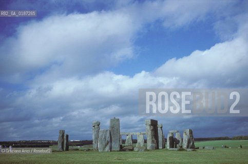 ( GRAN BRETAGNA  )  SITO ARCHEOLOGICO DI STONEHENGE    © 1990 Graziano Arici/Rosebud2 / GEO / WILTSHIRE / MONUMENTO MEGALITICO / CERCHIO DI PIETRE