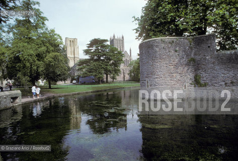( GRAN BRETAGNA  )  WELLS : PALAZZO DEL VESCOVO    © 1990 Graziano Arici/Rosebud2 / GEO / SOMERSET /