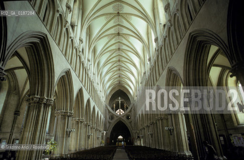 ( GRAN BRETAGNA  )  WELLS : LA CATTEDRALE    © 1990 Graziano Arici/Rosebud2 / GEO / SOMERSET / ARCHITETTURA GOTICA