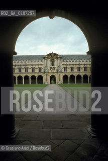 ( GRAN BRETAGNA  )  OXFORD  : IL ST.JONES COLLEGE    © 1990 Graziano Arici/Rosebud2 / GEO / UNIVERSITA