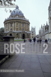( GRAN BRETAGNA  )  OXFORD  : LA BIBLIOTECA RADCLIFF CAMERA    © 1990 Graziano Arici/Rosebud2 / GEO / UNIVERSITA