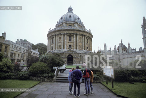 ( GRAN BRETAGNA  )  OXFORD  : LA BIBLIOTECA RADCLIFF CAMERA    © 1990 Graziano Arici/Rosebud2 / GEO / UNIVERSITA