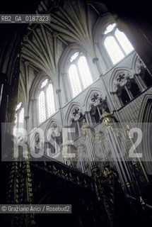 ( GRAN BRETAGNA  )  WINCHESTER  : LA CATTEDRALE    © 1990 Graziano Arici/Rosebud2 / GEO