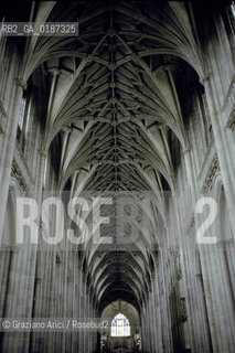 ( GRAN BRETAGNA  )  WINCHESTER  : LA CATTEDRALE    © 1990 Graziano Arici/Rosebud2 / GEO