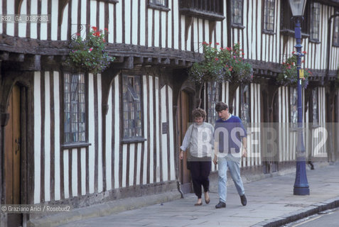 ( GRAN BRETAGNA  )  STRATFORD-UPON-AVON  : UNA STRADA DEL CENTRO     © 1990 Graziano Arici/Rosebud2 / GEO / WARWICKSHIRE / SHAKESPEARE