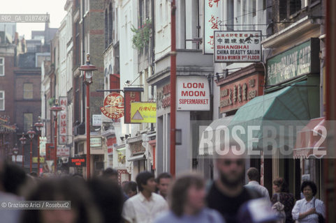 ( GRAN BRETAGNA  )  LONDRA  :  CHINATOWN   © 1990 Graziano Arici/Rosebud2 / GEO