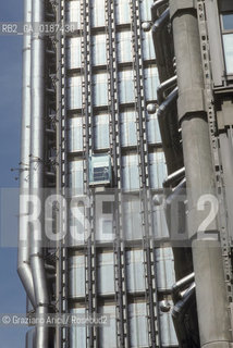 ( GRAN BRETAGNA  )  LONDRA  :  LA CITY E LA BORSA   © 1990 Graziano Arici/Rosebud2 / GEO LA SEDE DEI LLOIDSS / ARCHITETTURA CONTEMPORANEA