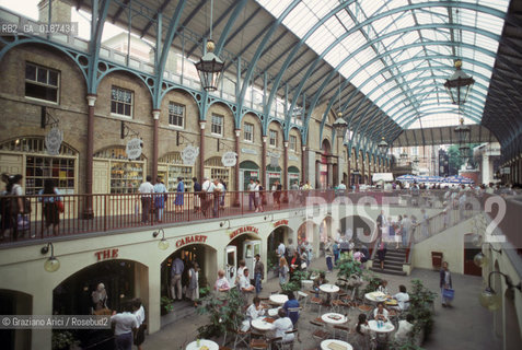 ( GRAN BRETAGNA  )  LONDRA  : IL COVENT GARDEN   © 1990 Graziano Arici/Rosebud2 / GEO