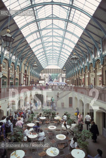 ( GRAN BRETAGNA  )  LONDRA  : IL COVENT GARDEN   © 1990 Graziano Arici/Rosebud2 / GEO