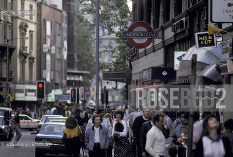 ( GRAN BRETAGNA  )  LONDRA  : OXFORD STREET   © 1990 Graziano Arici/Rosebud2 / GEO