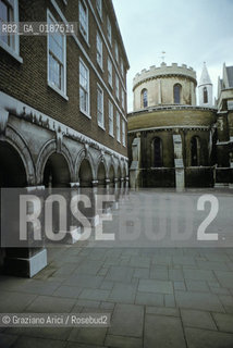 ( GRAN BRETAGNA  )  LONDRA  :LA CAPPELLA THE TEMPLE  © 1990 Graziano Arici/Rosebud2 / GEO TEMPLARI