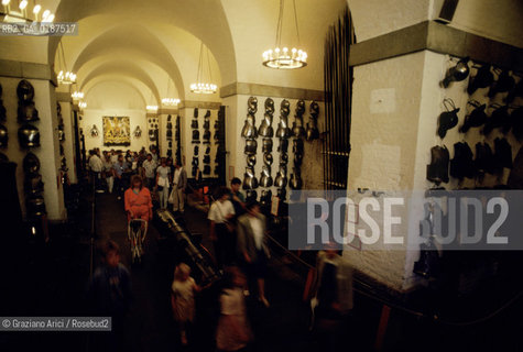 ( GRAN BRETAGNA  )  LONDRA  : LA TORRE DI LONDRA  LARMERIA © 1990 Graziano Arici/Rosebud2 / GEO