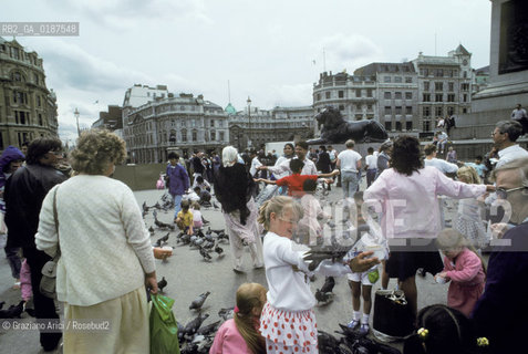 ( GRAN BRETAGNA  )  LONDRA  :LA PIAZZA TRAFALGAR SQUARE  © 1990 Graziano Arici/Rosebud2 / GEO