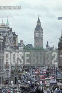( GRAN BRETAGNA  )  LONDRA  :  LA STRADA WHITEHALL  © 1990 Graziano Arici/Rosebud2 / GEO
