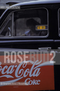 ( GRAN BRETAGNA  )  LONDRA  : TAXI  © 1990 Graziano Arici/Rosebud2 / GEO