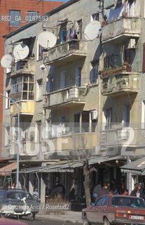 ( ALBANIA  ) SCUTARI : UNA VIA DEL CENTRO  © 2002 Graziano Arici/Rosebud2 / GEO
