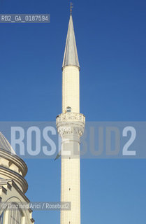 ( ALBANIA  ) SCUTARI : IL MINARETO DELLA GRANDE MOSCHEA © 2002 Graziano Arici/Rosebud2 / GEO