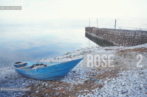 ( ALBANIA  ) SCUTARI : IL LAGO © 2002 Graziano Arici/Rosebud2 / GEO