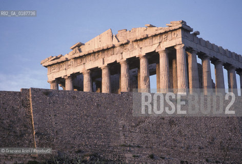 ( GRECIA  ) ATENE : ACROPOLI E PARTENONE  - © 1990 Graziano Arici/Rosebud2 / GEO / TEMPIO DI ATENA