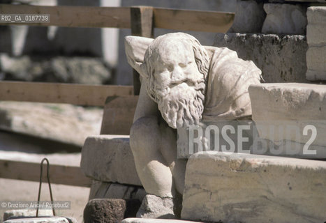 ( GRECIA  ) ATENE : ACROPOLI TEATRO DI DIONISO  - © 1990 Graziano Arici/Rosebud2 / GEO