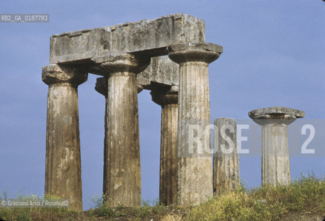 ( GRECIA  ) CORINTO : TEMPIO DI APOLLO  - © 1990 Graziano Arici/Rosebud2 / GEO / PELOPPONESO