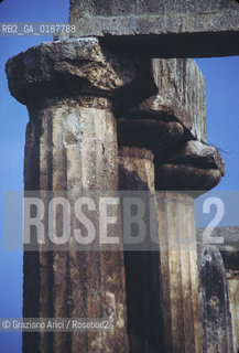 ( GRECIA  ) CORINTO : TEMPIO DI APOLLO   - © 1990 Graziano Arici/Rosebud2 / GEO / PELOPPONESO / DORICO