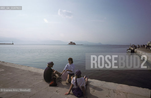 ( GRECIA  ) NAUPLIA :PORTO  - © 1990 Graziano Arici/Rosebud2 / GEO / PELOPPONESO / ARGOLIDE