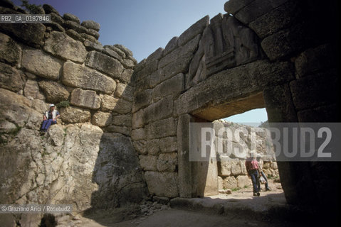 ( GRECIA  ) MICENE : ACROPOLI E PORTA DEI LEONI  - © 1990 Graziano Arici/Rosebud2 / GEO / PELOPPONESO / ARGOLIDE
