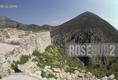 ( GRECIA  ) MICENE : ACROPOLI  - © 1990 Graziano Arici/Rosebud2 / GEO / PELOPPONESO / ARGOLIDE