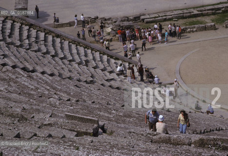 ( GRECIA  ) EPIDAURO : IL TEATRO  - © 1990 Graziano Arici/Rosebud2 / GEO / PELOPPONESO / ARGOLIDE