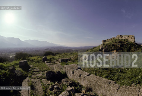 ( GRECIA  ) SPARTA : MENELAION - © 1990 Graziano Arici/Rosebud2 / GEO / PELOPPONESO / LACONIA / SEPOLCRO DI MENELAO ED ELENA