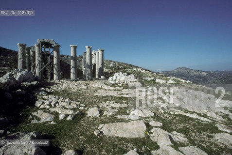 ( GRECIA  ) BASSAE : IL TEMPIO DI APOLLO  - © 1990 Graziano Arici/Rosebud2 / GEO / PELOPPONESO / ARCADIA