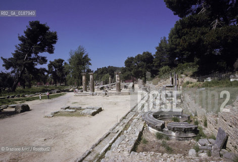 ( GRECIA  ) OLIMPIA : ROVINE   - © 1990 Graziano Arici/Rosebud2 / GEO / PELOPPONESO / ELIDE