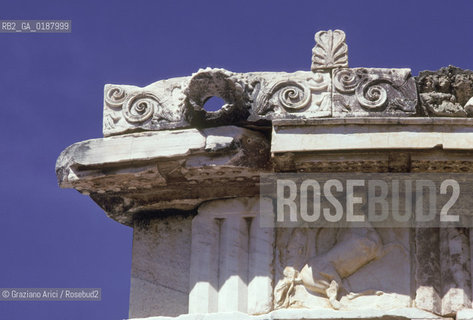 ( GRECIA  ) DELFI : IL TEMPIO ROTONDO THOLOS  © 1990 Graziano Arici/Rosebud2 / GEO / FOCIDE /