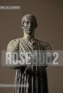 ( GRECIA  ) DELFI : MUSEO ARCHEOLOGICO - STATUA DELLAURIGA DI DELFI  © 1990 Graziano Arici/Rosebud2 / GEO / FOCIDE