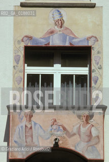 ( PRINCIPATO DEL LIECHTENSTEIN  ) VADUZ :  AFFRESCO  © 2002 Graziano Arici/Rosebud2 / GEO
