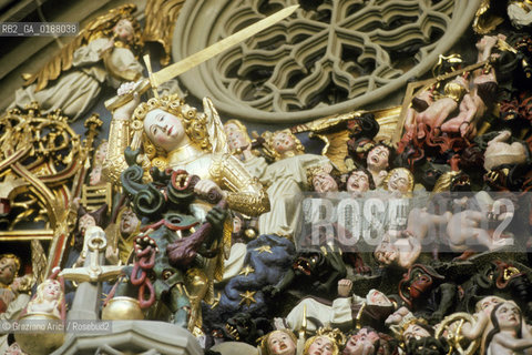 ( SVIZZERA CONFEDERAZIONE ELVETICA  ) BERNA : LA CATTEDRALE  MUNSTER © 1995 Graziano Arici/Rosebud2 / GEO / PORTALE GIUDIZIO UNIVERSALE