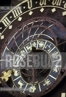 ( SVIZZERA CONFEDERAZIONE ELVETICA  ) BERNA :  LA TORRE DELLOROLOGIO © 1995 Graziano Arici/Rosebud2 / GEO