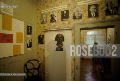 ( SVIZZERA CONFEDERAZIONE ELVETICA  ) BERNA : LA CASA NATALE DI ALBERT EINSTEIN  © 1995 Graziano Arici/Rosebud2 / GEO / SCIENZA